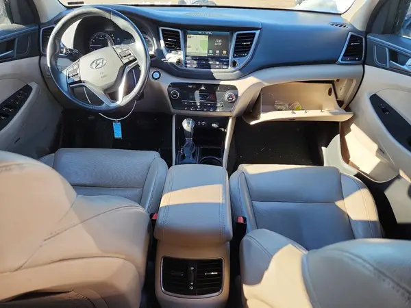 KM8J3CA2XHU358509 2017 HYUNDAI TUCSON - Image 8