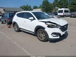 KM8J3CA2XHU370689 2017 HYUNDAI TUCSON