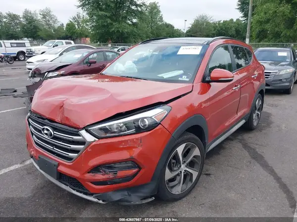 KM8J3CA2XHU372278 2017 HYUNDAI TUCSON - Image 2