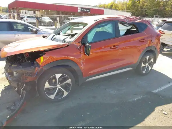 KM8J3CA2XHU374287 2017 HYUNDAI TUCSON - Image 2