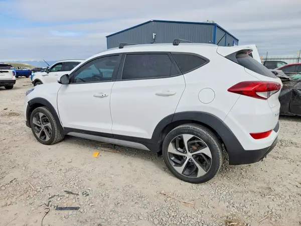 KM8J3CA2XHU375374 2017 HYUNDAI TUCSON - Image 2