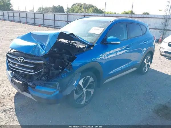 KM8J3CA2XHU382776 2017 HYUNDAI TUCSON - Image 2