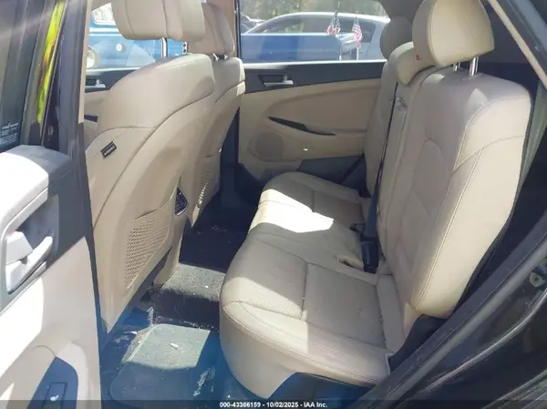 KM8J3CA2XHU388478 2017 HYUNDAI TUCSON - Image 8