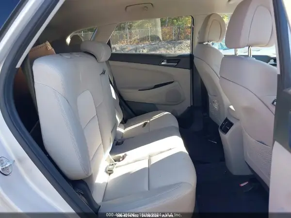 KM8J3CA2XHU391669 2017 HYUNDAI TUCSON - Image 8