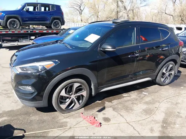 KM8J3CA2XHU394510 2017 HYUNDAI TUCSON - Image 2