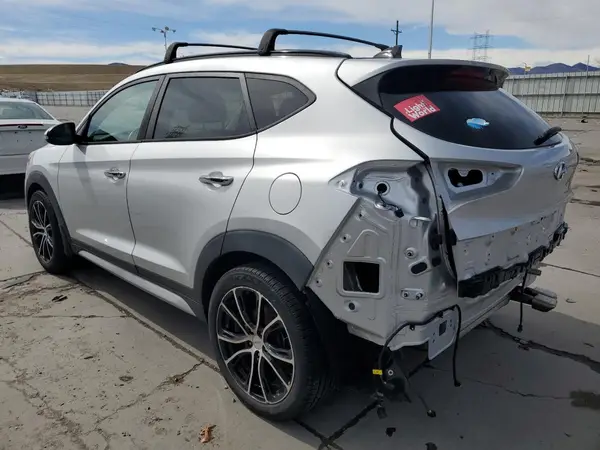 KM8J3CA2XHU394541 2017 HYUNDAI TUCSON - Image 2