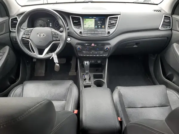 KM8J3CA2XHU394541 2017 HYUNDAI TUCSON - Image 8