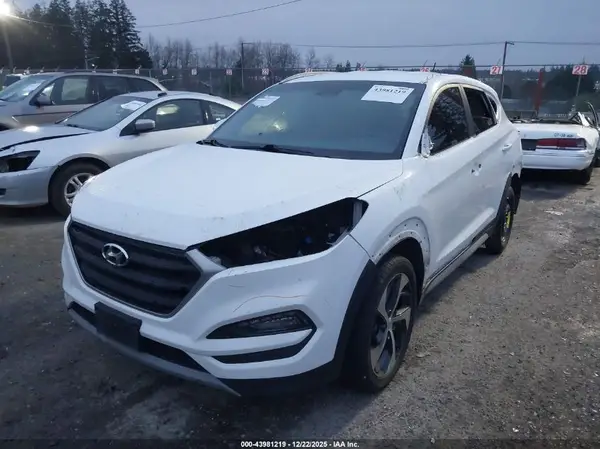 KM8J3CA2XHU396337 2017 HYUNDAI TUCSON - Image 2