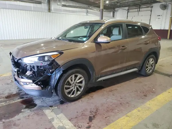 KM8J3CA2XHU420796 2017 HYUNDAI TUCSON - Image 1