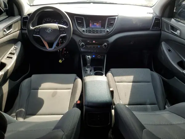 KM8J3CA2XHU439901 2017 HYUNDAI TUCSON - Image 8
