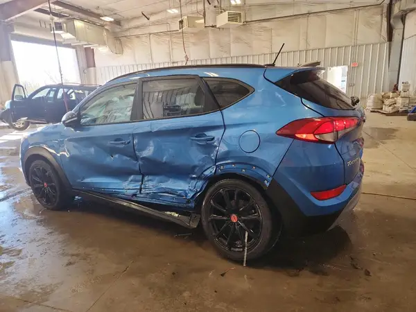 KM8J3CA2XHU442555 2017 HYUNDAI TUCSON - Image 2