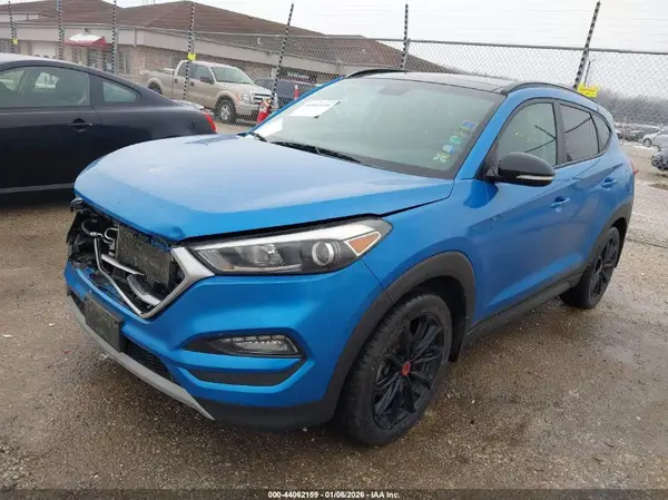KM8J3CA2XHU446878 2017 HYUNDAI TUCSON - Image 2
