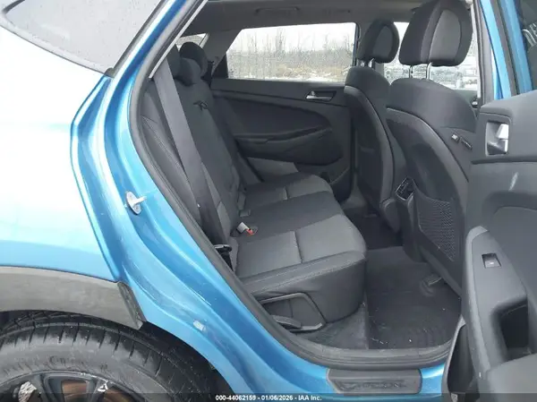KM8J3CA2XHU446878 2017 HYUNDAI TUCSON - Image 8