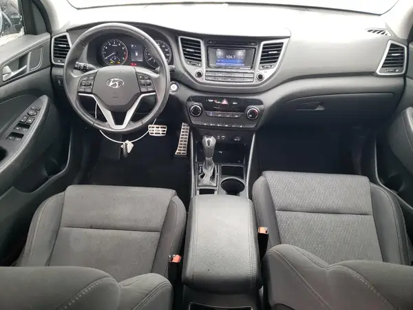 KM8J3CA2XHU449389 2017 HYUNDAI TUCSON - Image 8