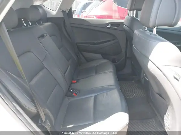 KM8J3CA2XHU450395 2017 HYUNDAI TUCSON - Image 8