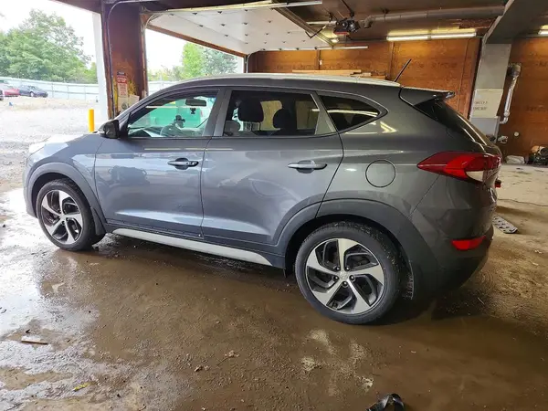 KM8J3CA2XHU459971 2017 HYUNDAI TUCSON - Image 2