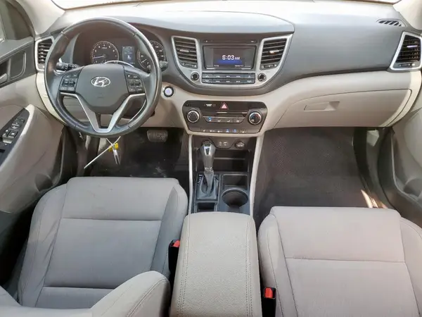 KM8J3CA2XHU498916 2017 HYUNDAI TUCSON - Image 8