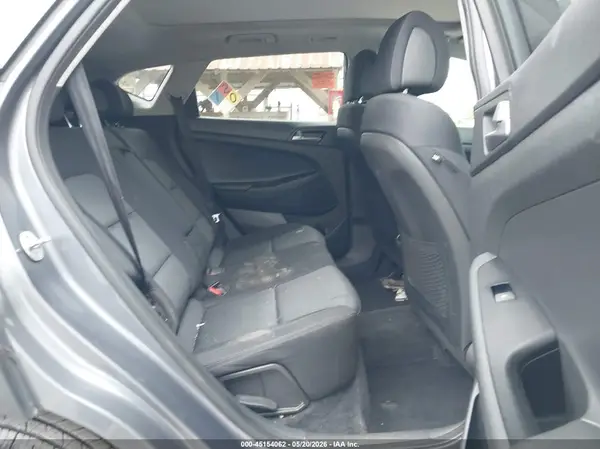 KM8J3CA2XHU501183 2017 HYUNDAI TUCSON - Image 8