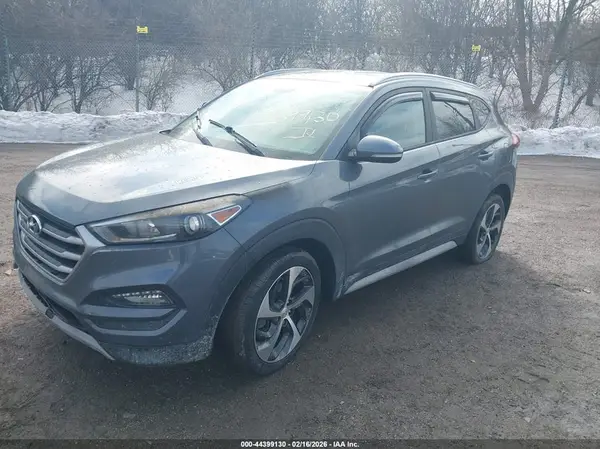 KM8J3CA2XHU501345 2017 HYUNDAI TUCSON - Image 2