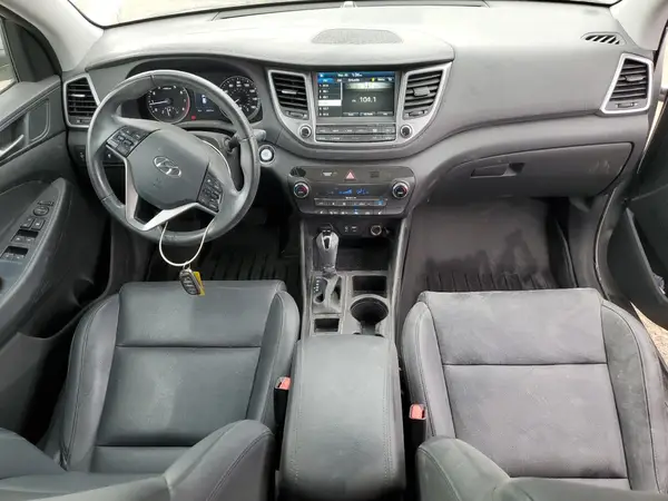 KM8J3CA2XHU508022 2017 HYUNDAI TUCSON - Image 8