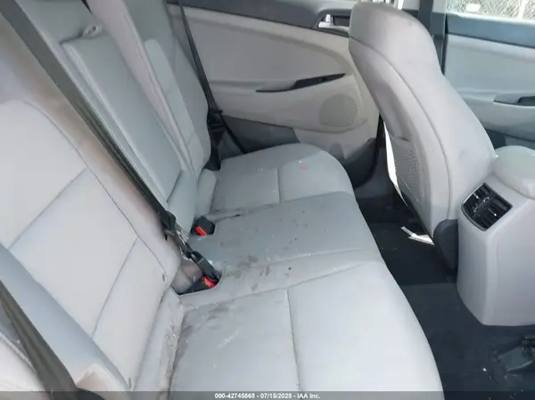 KM8J3CA2XHU534183 2017 HYUNDAI TUCSON - Image 8