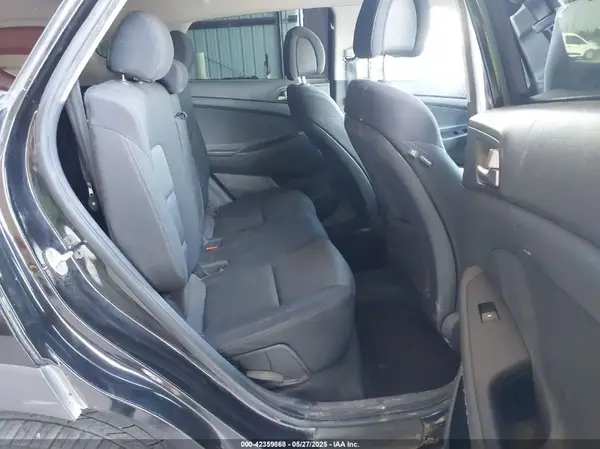 KM8J3CA2XHU534555 2017 HYUNDAI TUCSON - Image 8