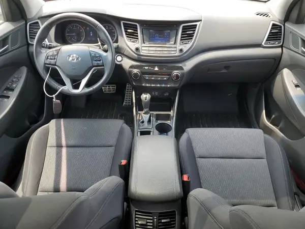 KM8J3CA2XHU550450 2017 HYUNDAI TUCSON - Image 8