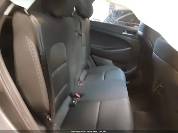 KM8J3CA2XHU554658 2017 HYUNDAI TUCSON - Image 8