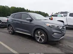 KM8J3CA2XHU554837 2017 HYUNDAI TUCSON
