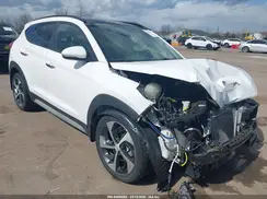 KM8J3CA2XHU594612 2017 HYUNDAI TUCSON