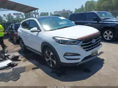 KM8J3CA2XJU629459 2018 HYUNDAI TUCSON