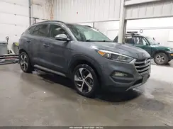 KM8J3CA2XJU668679 2018 HYUNDAI TUCSON
