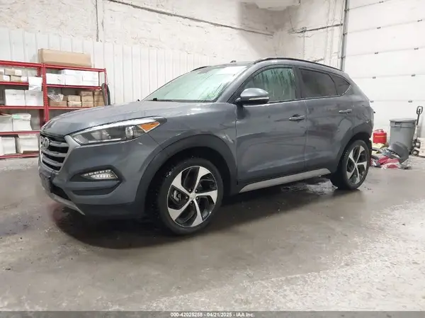 KM8J3CA2XJU668679 2018 HYUNDAI TUCSON - Image 2