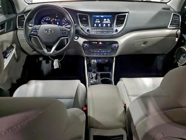 KM8J3CA2XJU671419 2018 HYUNDAI TUCSON - Image 8