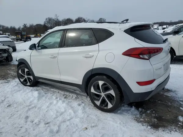 KM8J3CA2XJU675924 2018 HYUNDAI TUCSON - Image 2