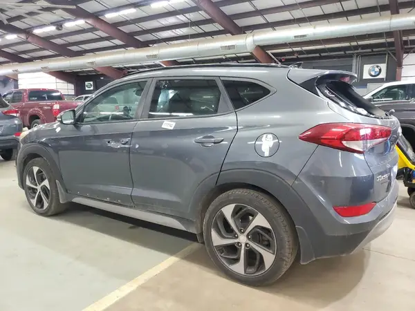 KM8J3CA2XJU676362 2018 HYUNDAI TUCSON - Image 2