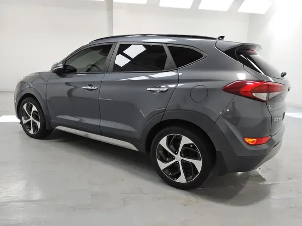 KM8J3CA2XJU676457 2018 HYUNDAI TUCSON - Image 2