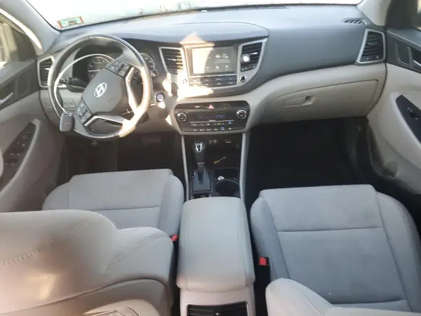 KM8J3CA2XJU682355 2018 HYUNDAI TUCSON - Image 8