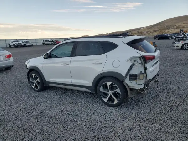 KM8J3CA2XJU687491 2018 HYUNDAI TUCSON - Image 2