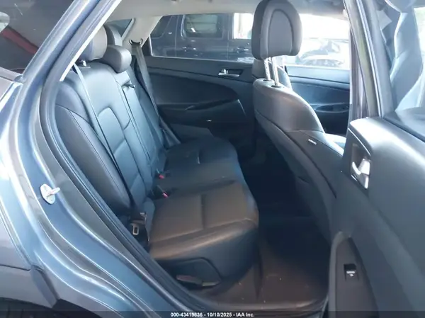 KM8J3CA2XJU723437 2018 HYUNDAI TUCSON - Image 8