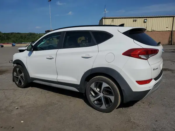 KM8J3CA2XJU723714 2018 HYUNDAI TUCSON - Image 2