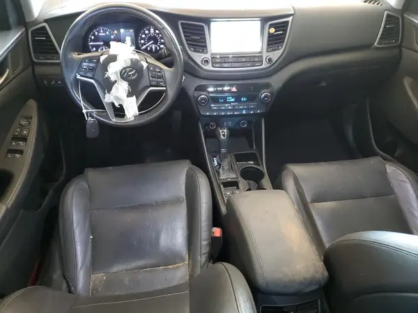KM8J3CA2XJU750282 2018 HYUNDAI TUCSON - Image 8