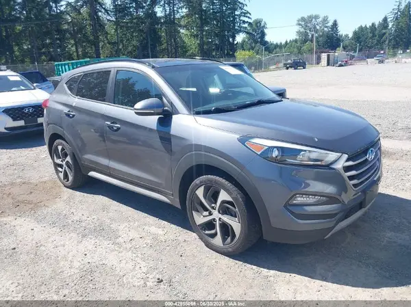 KM8J3CA2XJU753442 2018 HYUNDAI TUCSON - Image 1