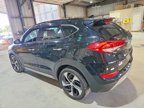 KM8J3CA2XJU756177 2018 HYUNDAI TUCSON - Image 2