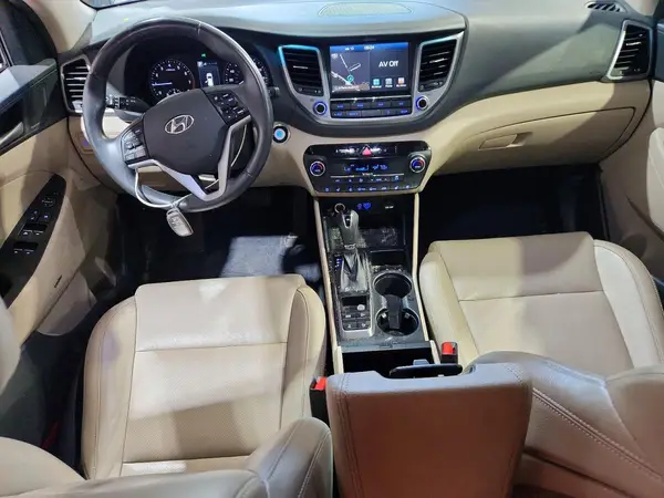 KM8J3CA2XJU756177 2018 HYUNDAI TUCSON - Image 8