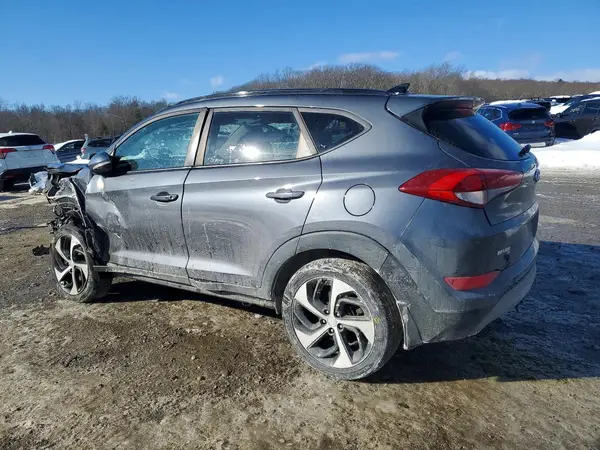 KM8J3CA2XJU762044 2018 HYUNDAI TUCSON - Image 2