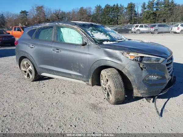 KM8J3CA2XJU762741 2018 HYUNDAI TUCSON - Image 1
