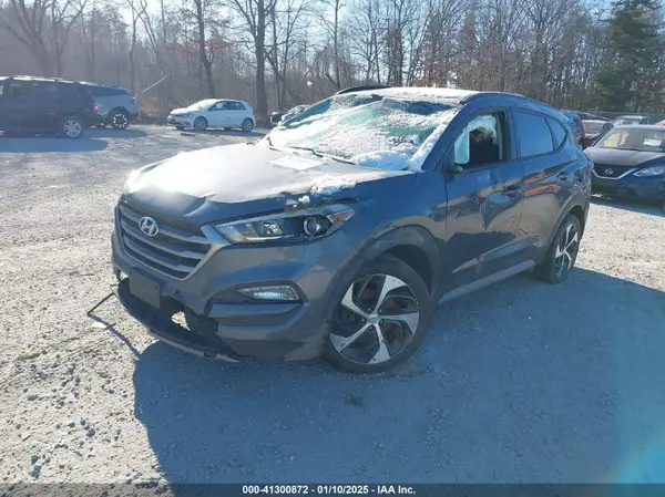 KM8J3CA2XJU762741 2018 HYUNDAI TUCSON - Image 2