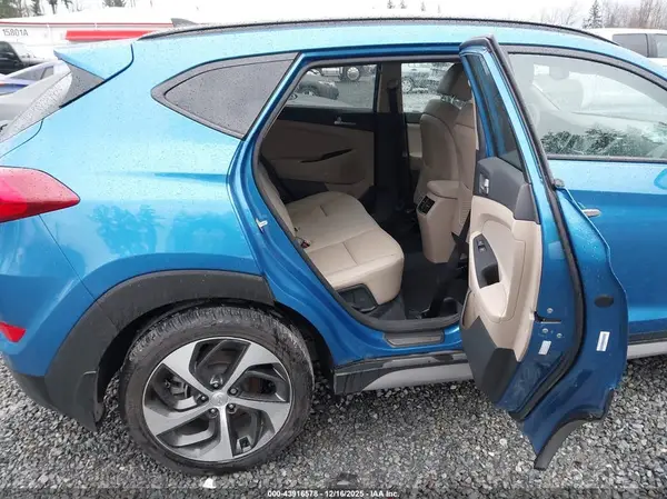 KM8J3CA2XJU777871 2018 HYUNDAI TUCSON - Image 8