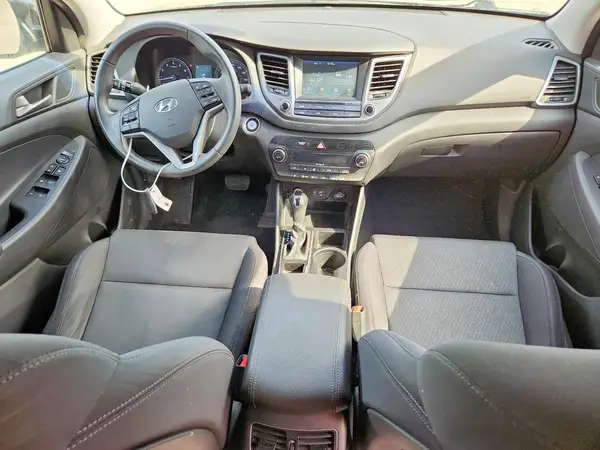 KM8J3CA2XJU794296 2018 HYUNDAI TUCSON - Image 8